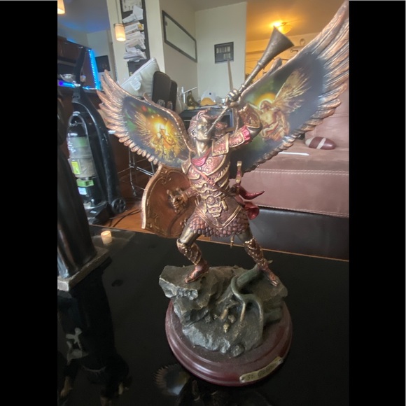 Collection of  angels and saints statues - vintage, antique, and modern - Picture 11 of 15